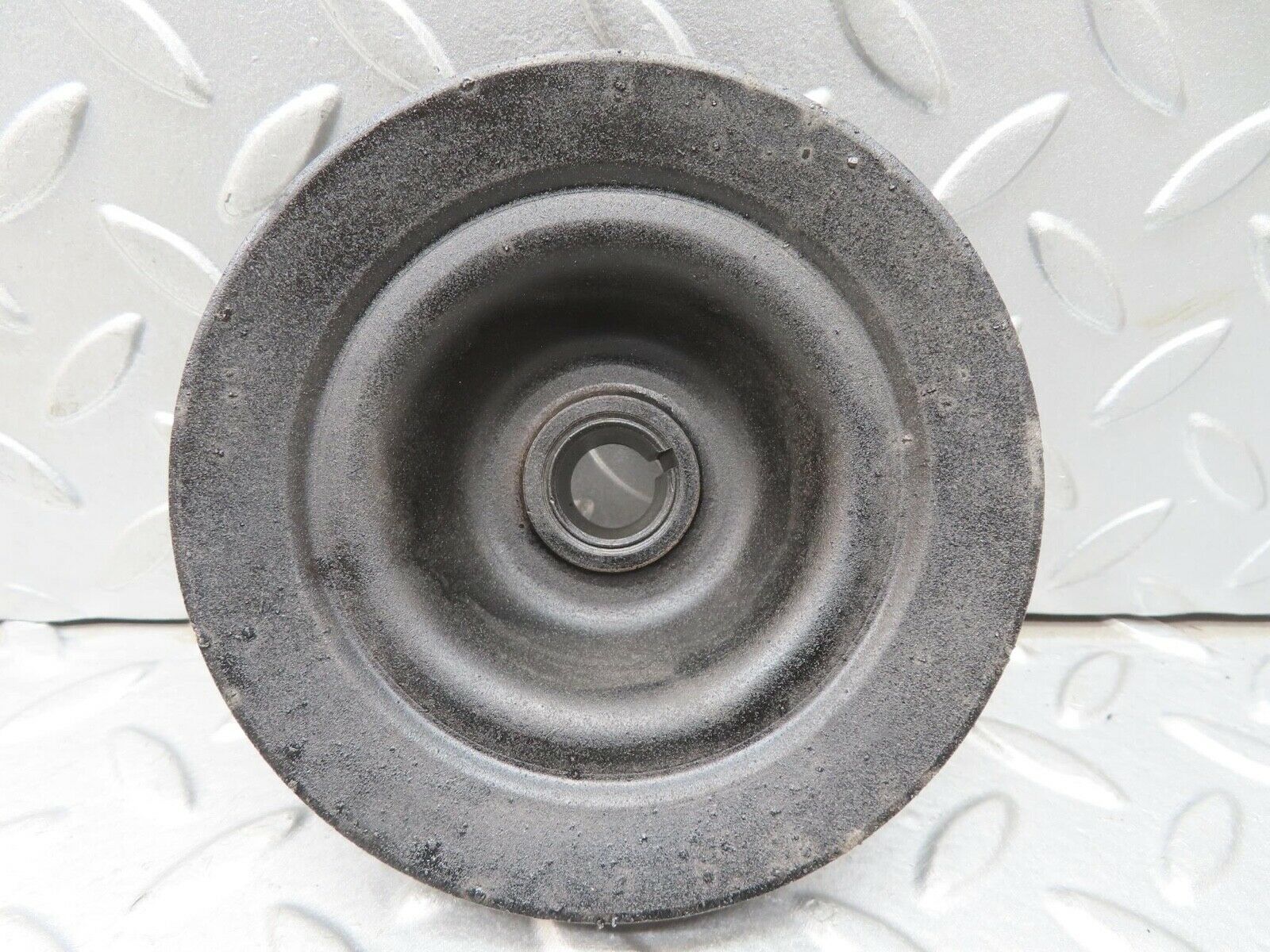 13618 Mercedes-Benz W123 200 Power Steering Pump Pulley 1022300015