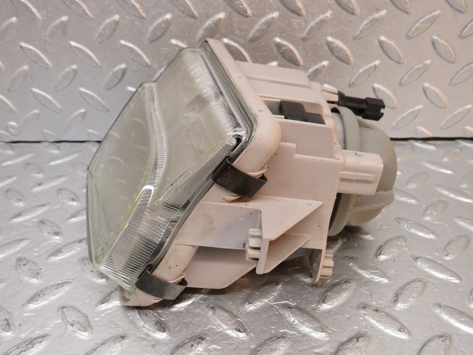 39680 Mercedes-Benz R129 320SL Coupe Front Fog Light Bosch Right Side 1298201256 0305051002