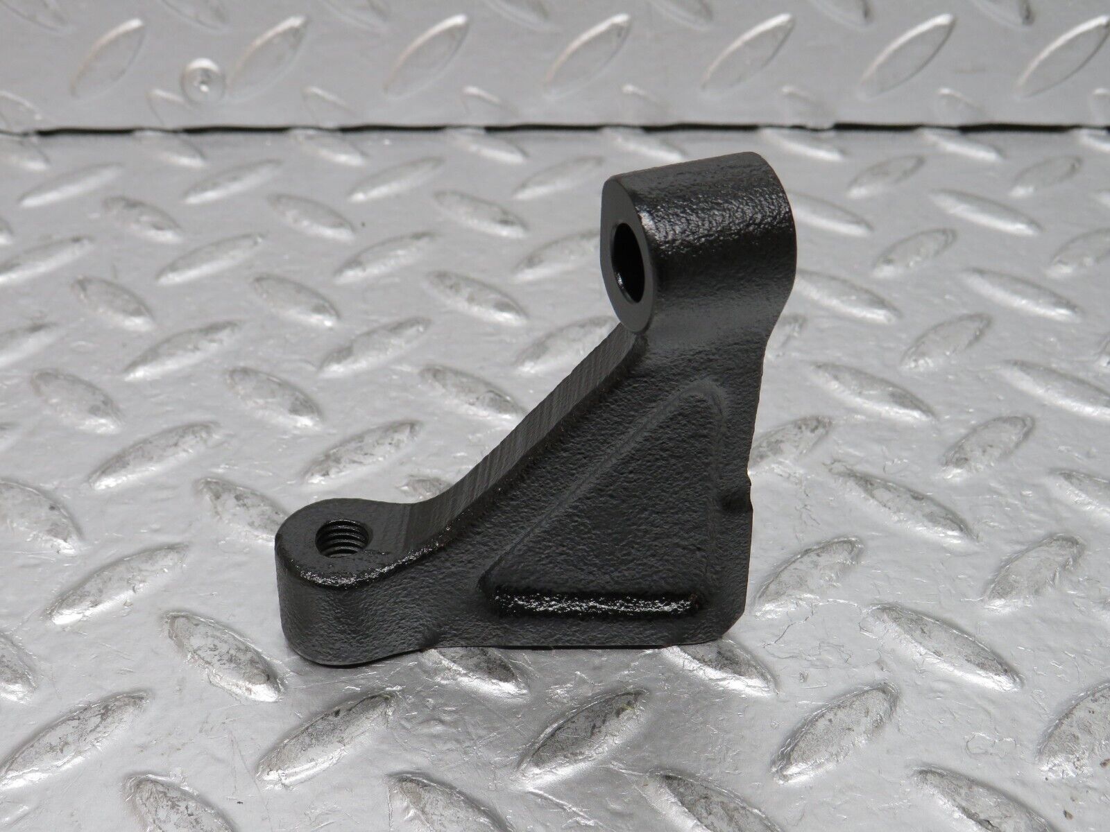 0263 Mercedes-Benz W116 350SE  Engine Mount Bracket 1160110995