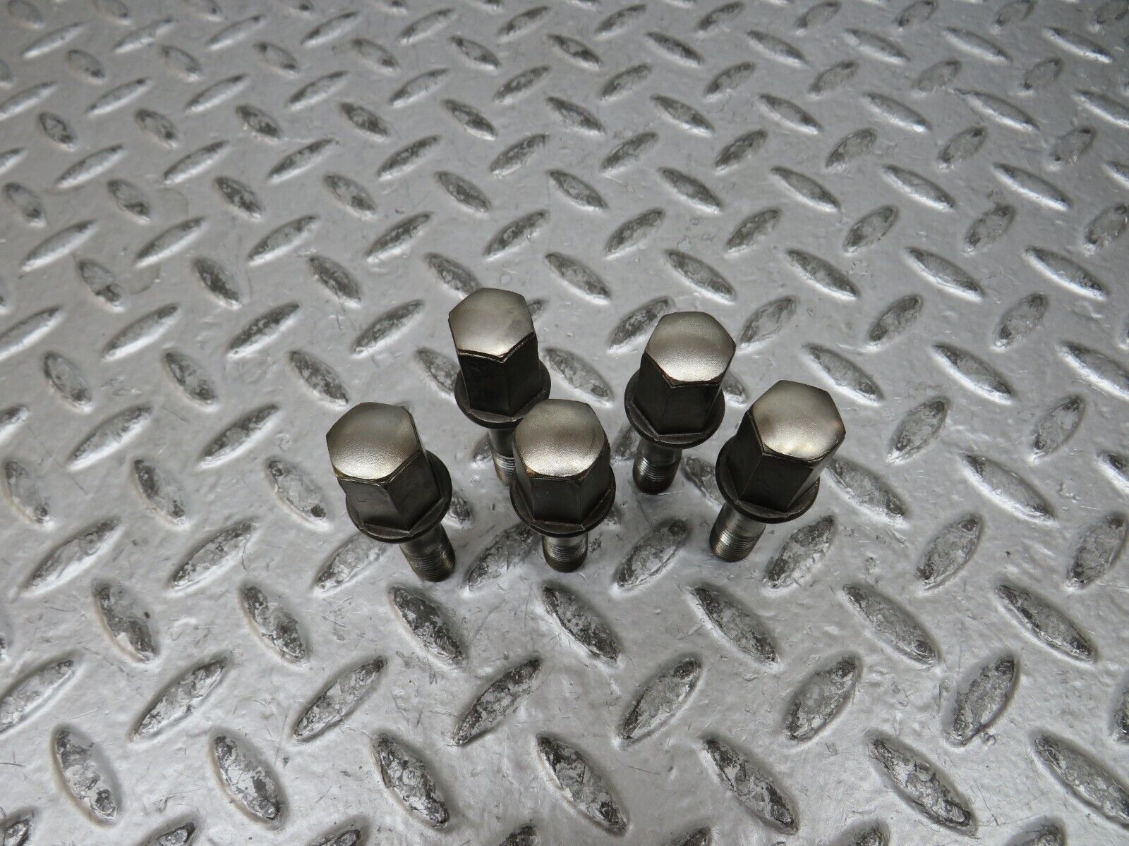 29038 Mercedes-Benz 5x Alloy Wheel Lug Bolt