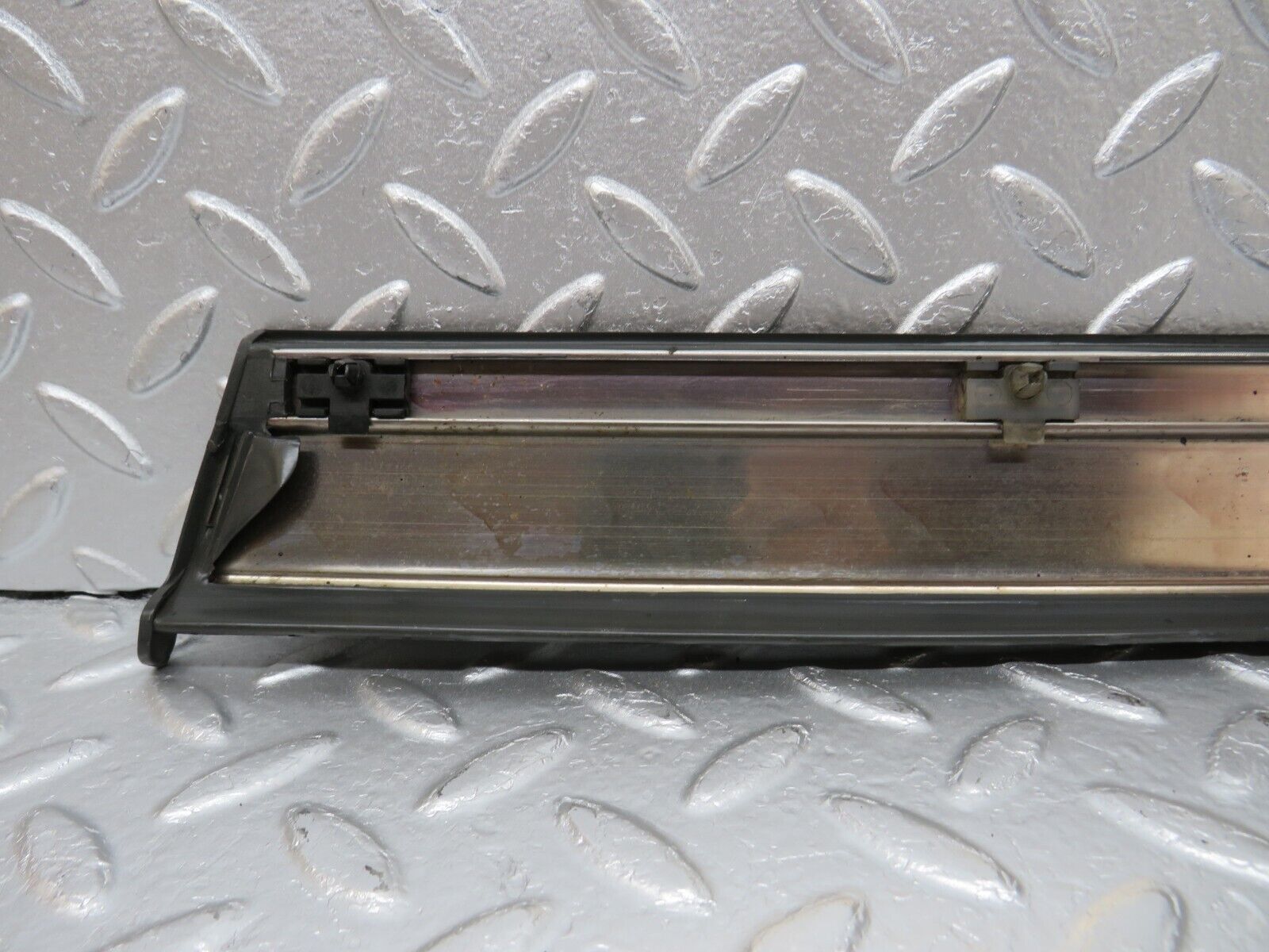 33995 Mercedes-Benz W124 260E Front Left Fender Wing Lower Moulding Trim