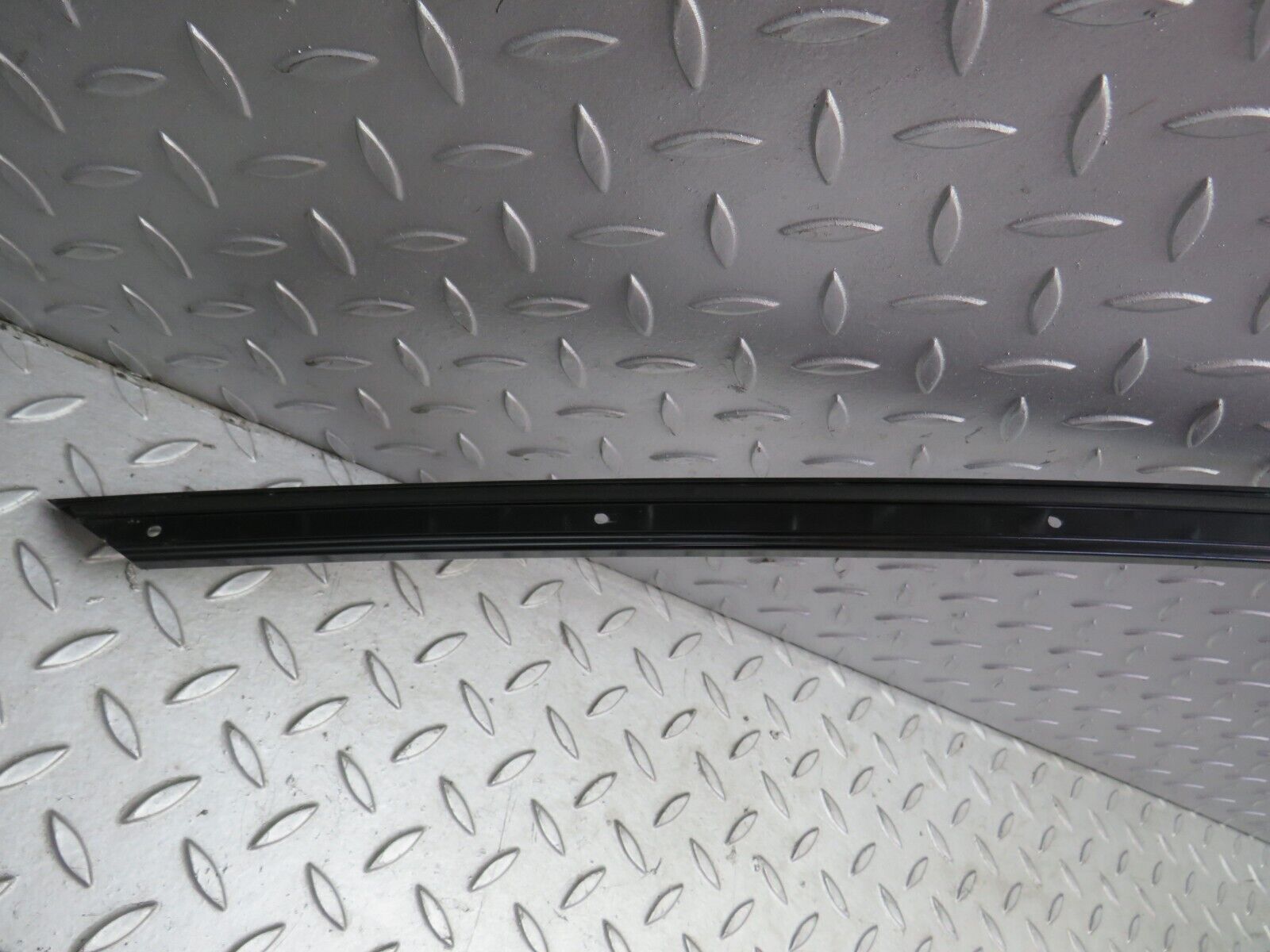 26625 Mercedes-Benz C124 220CE Coupe Roof Chrome Trim Right Side