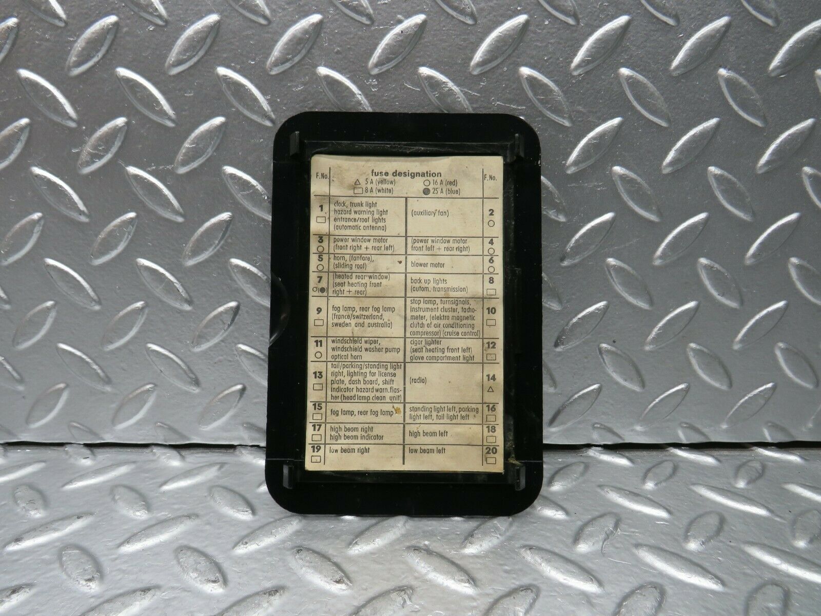 22791 Mercedes-Benz C107 450SLC Coupe Fuse Box Cover