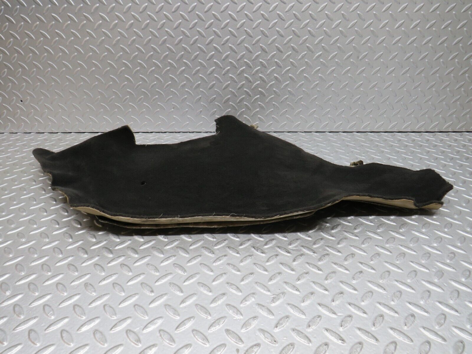 37936 Mercedes-Benz A124 320E Cabriolet Centre Console Carpet Left Side Black