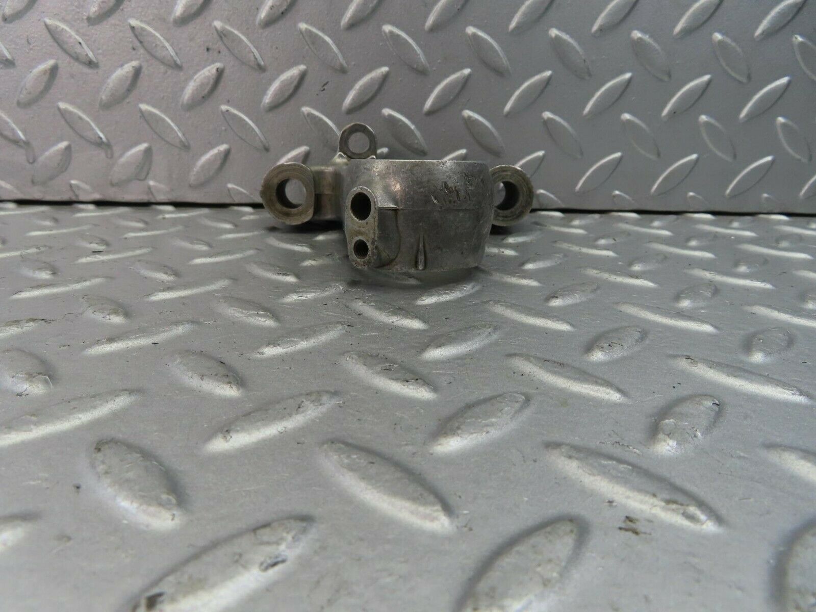 8974 Mercedes-Benz W108 Camshaft Tower Bearing 1800515110