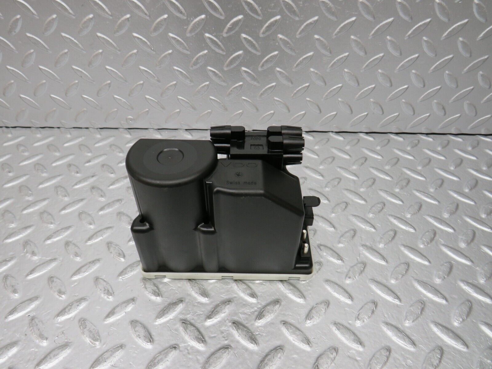 31690 Mercedes-Benz W201 190LE 1.8L Central Lock Vacuum Pump 1248001448