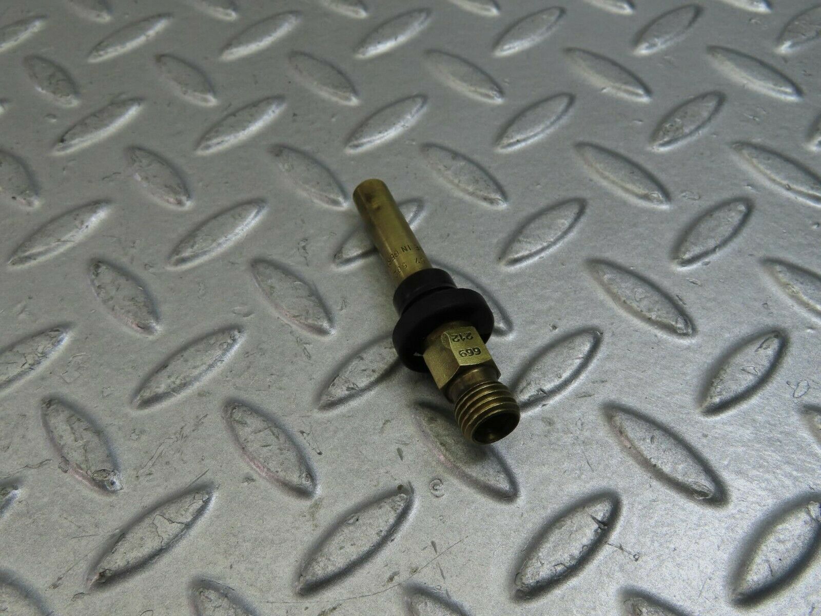 9466 Mercedes-Benz C124 300CE Coupe Fuel Injector Bosch 0437502010