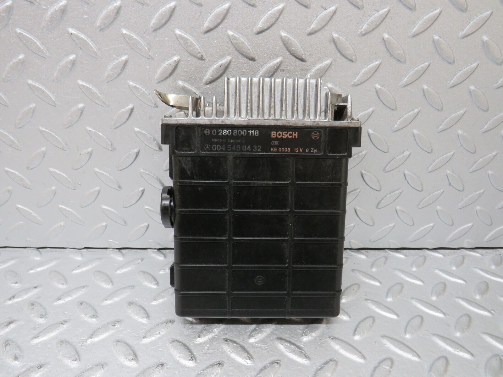 36969 Mercedes-Benz C126 420SEC Coupe Engine Control Unit ECU Bosch 0280800118 0045450432