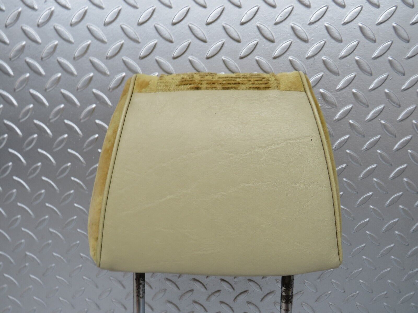 37079 Mercedes-Benz C126 420SEC Coupe Front Seat Headrest