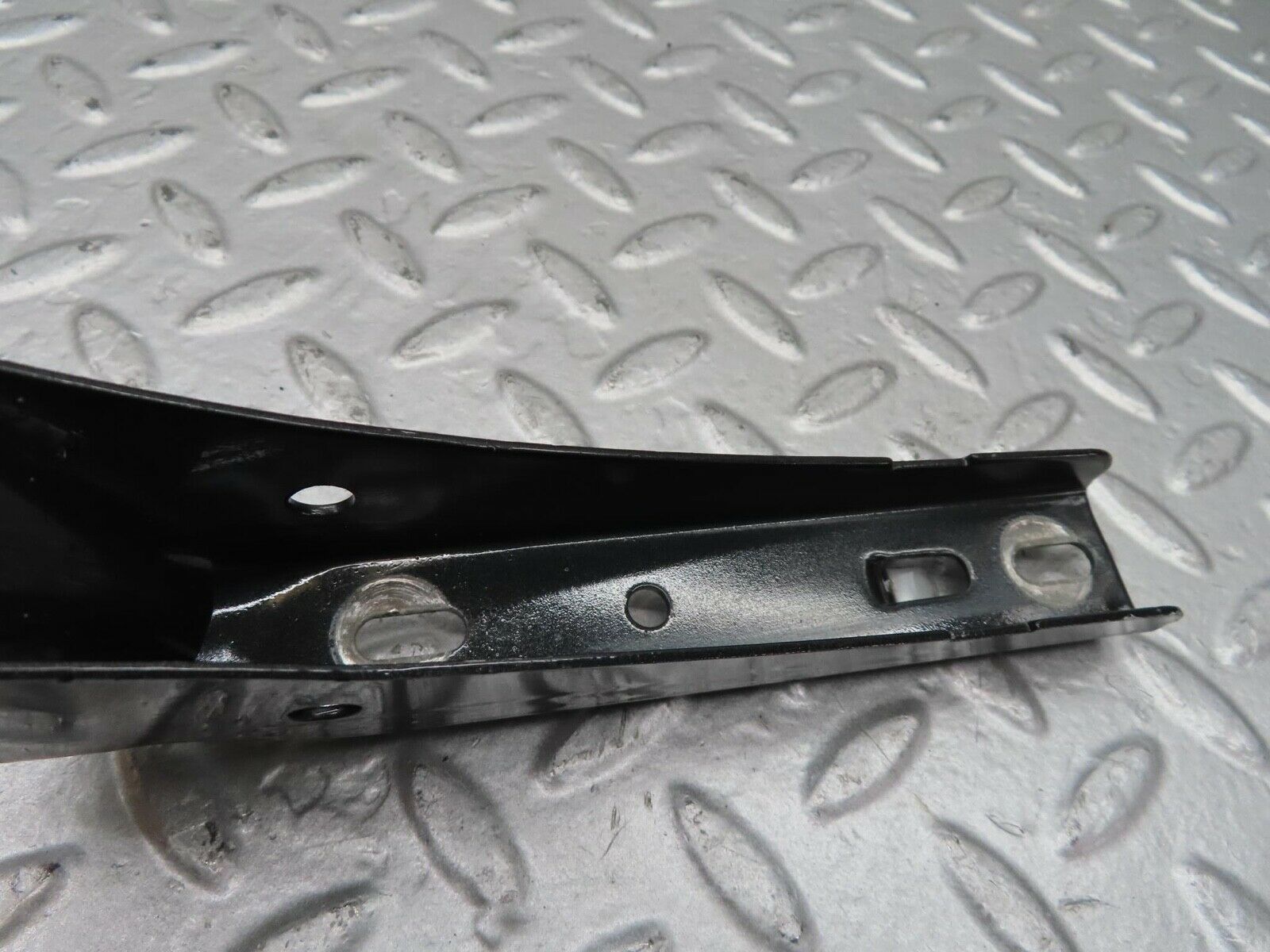 15076 Mercedes-Benz W140 S320 Trunk Lid Hinge Left Side