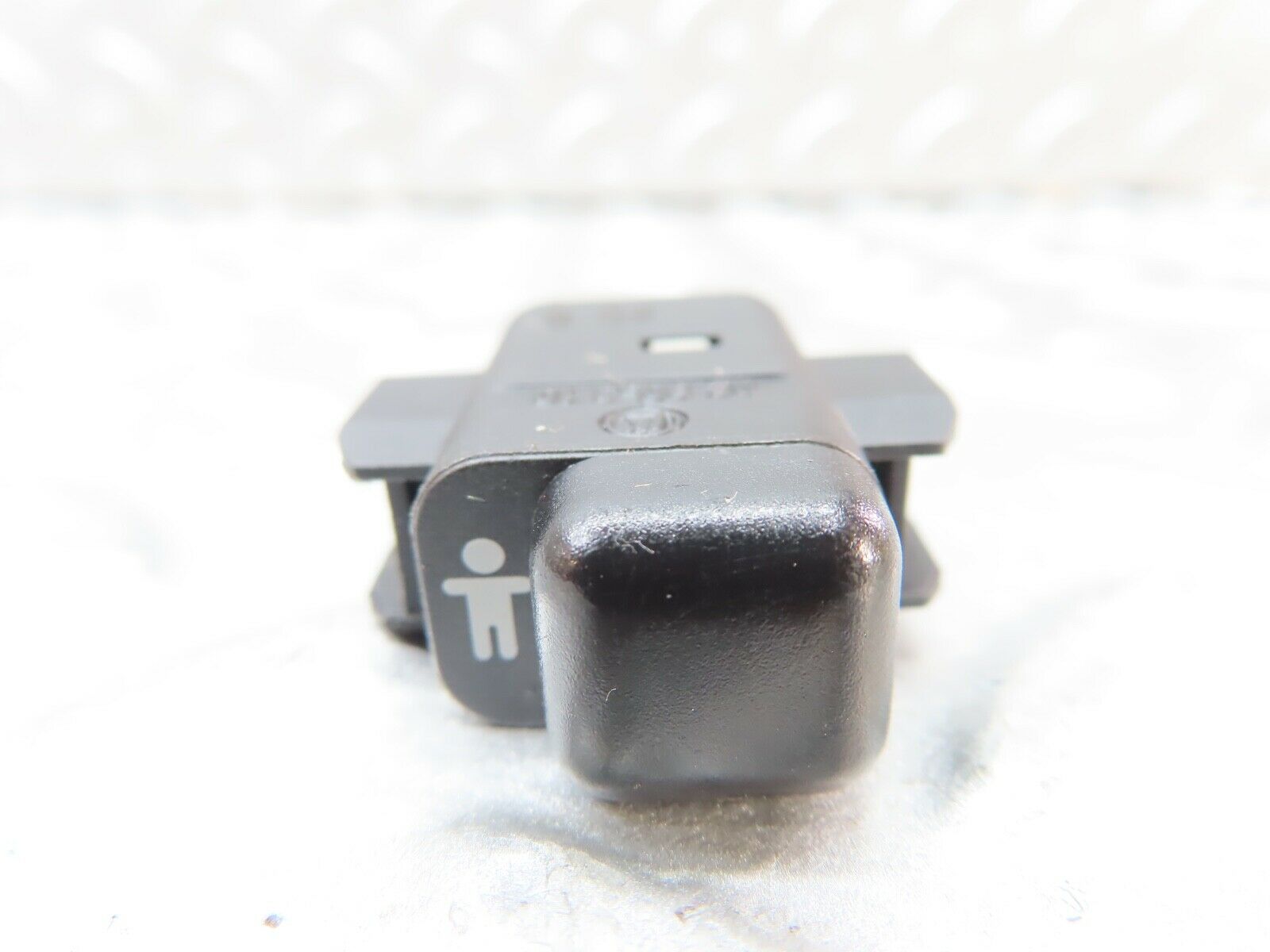 19723 Mercedes-Benz C140 CL420 Coupe Child Lock Control Switch 1408217551