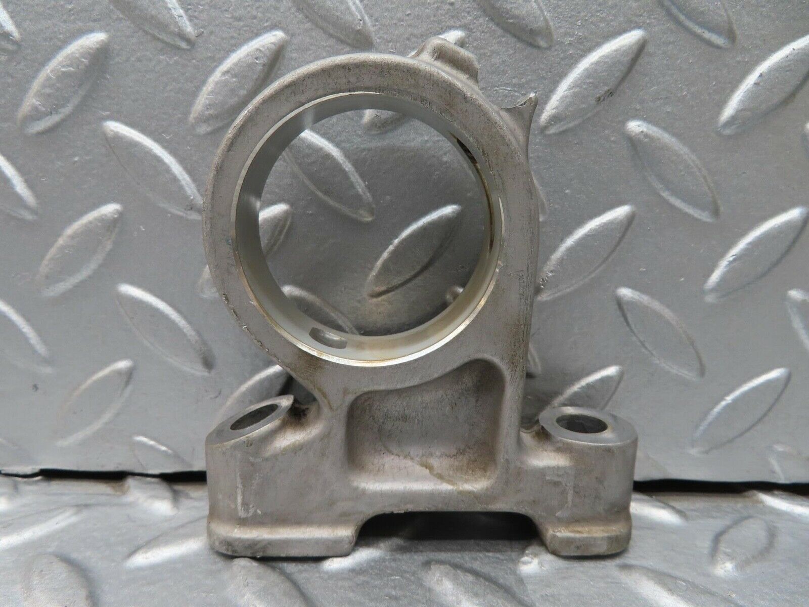 16553 Mercedes-Benz C107 350SLC Coupe Camshaft Tower Bearing 1160512112