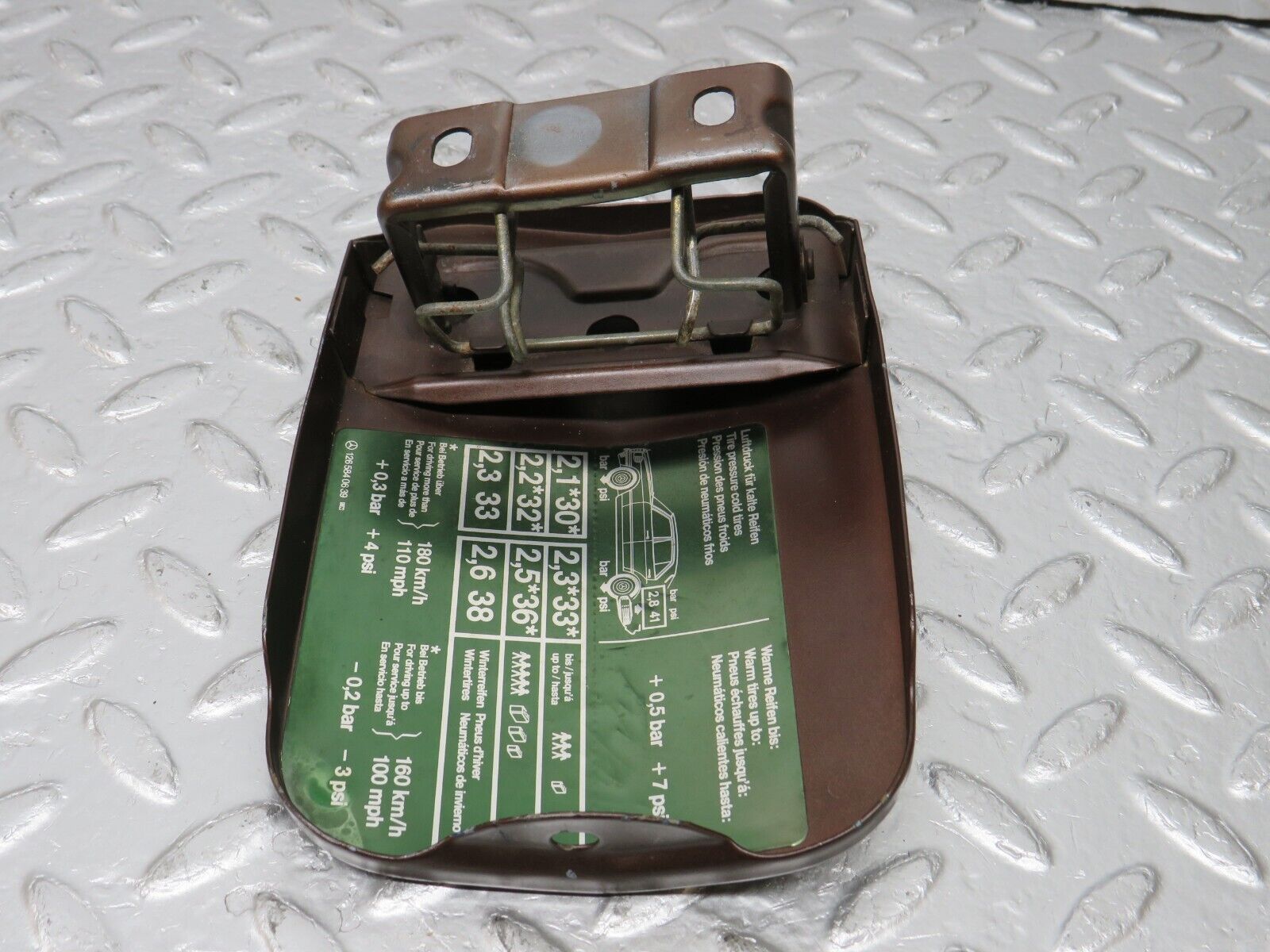 34361 Mercedes-Benz C126 380SEC Coupe Fuel Tank Flap Cap 1265840639