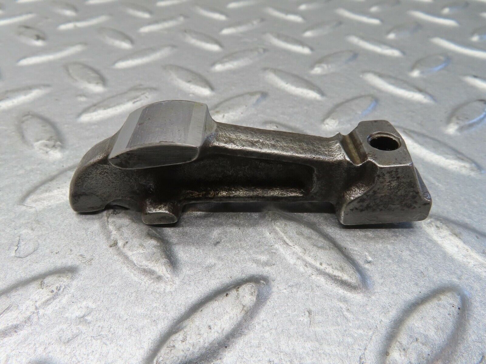 13374 Mercedes-Benz W111 230S Valve Rocker Arm With Retaining Spring