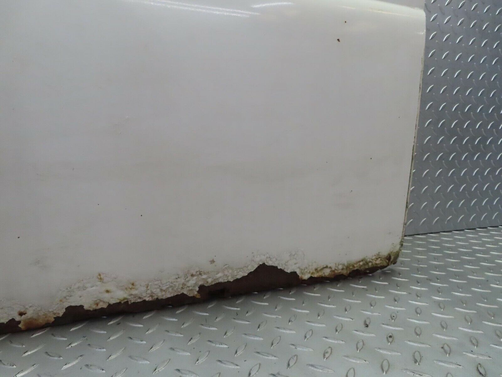 13019 Mercedes-Benz W111 220S Front Left Door