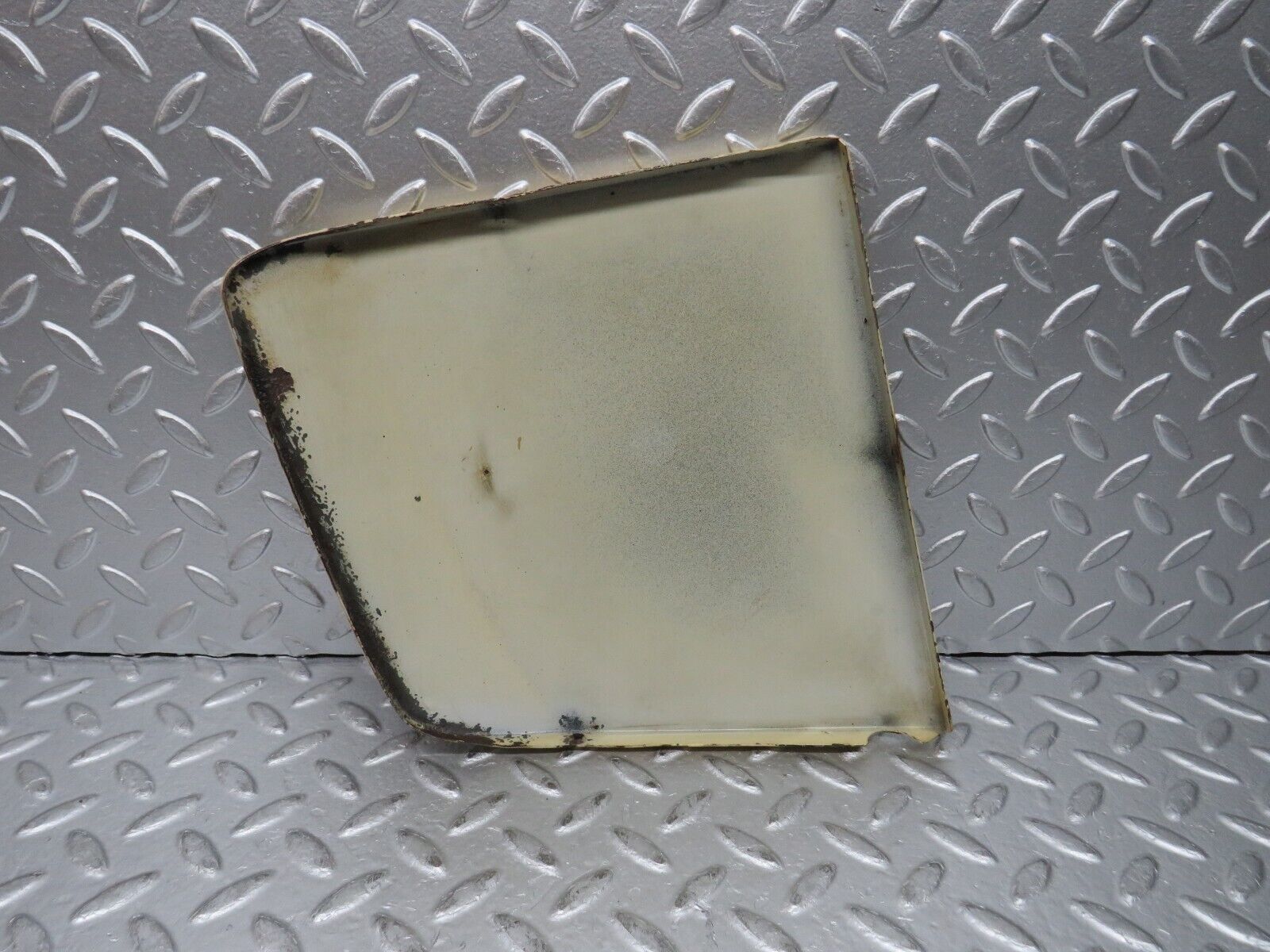 30096 Porsche 924 Headlight Cover Right