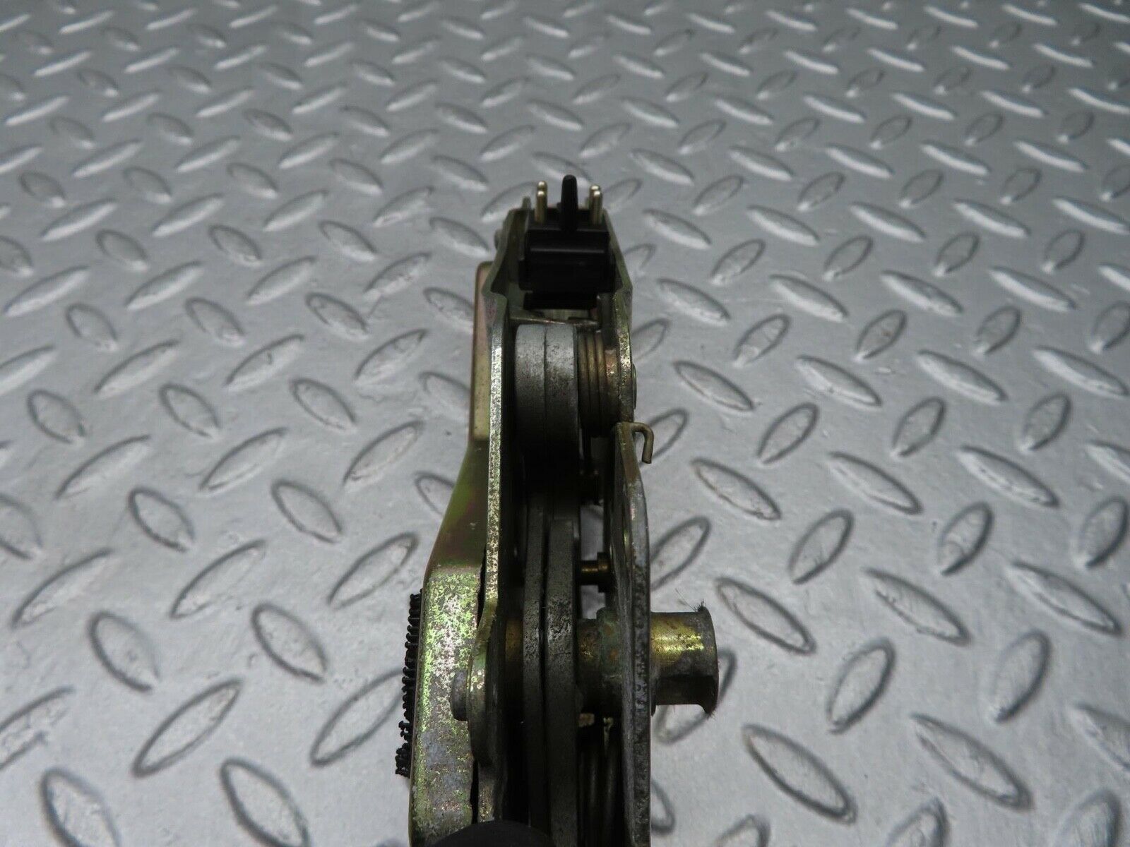 11924 Mercedes-Benz R129 300SL Coupe Roof Lock Right Side1298000474