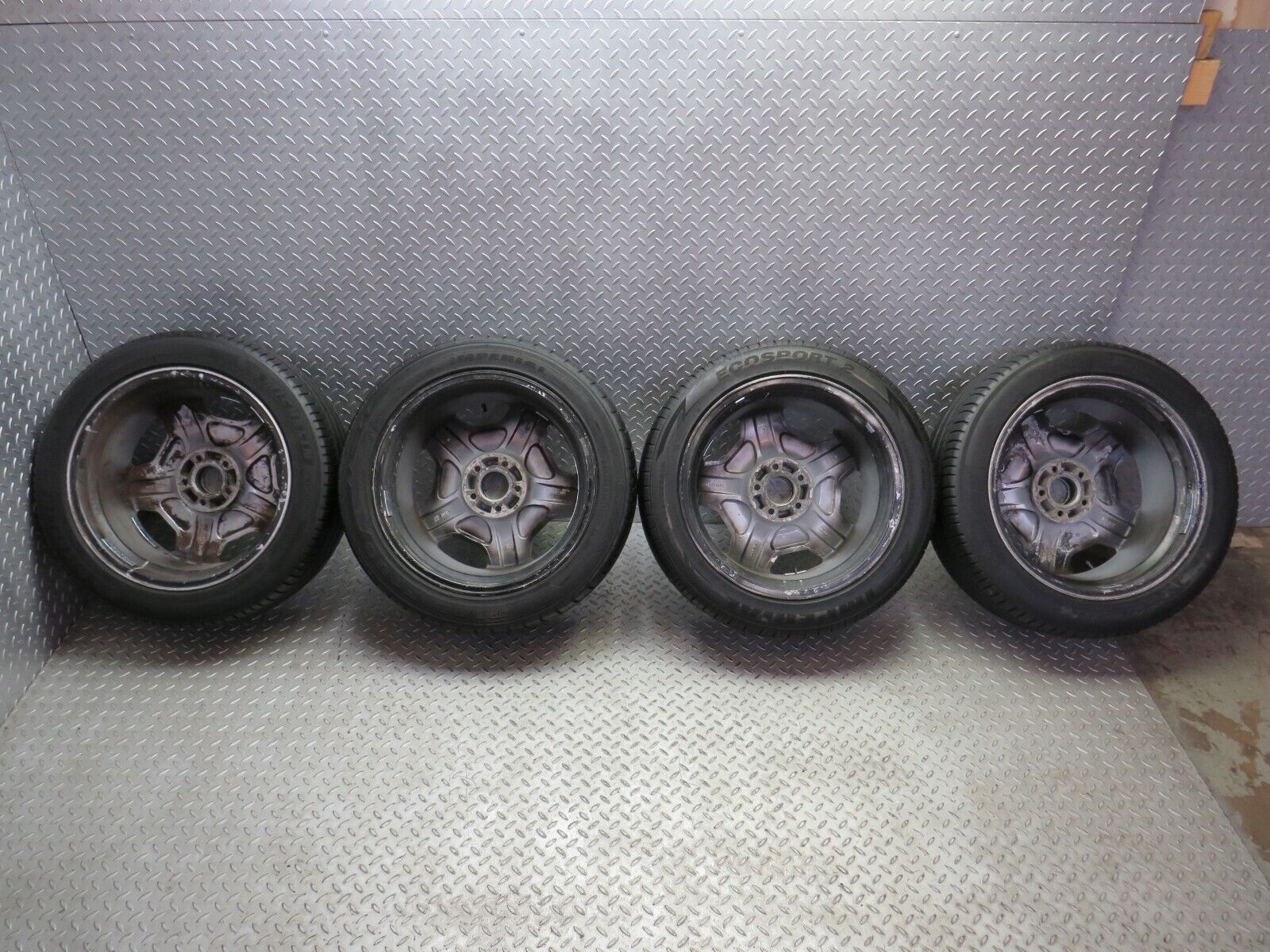 38022 Mercedes-Benz C126 Alloy Wheel Set 8Jx18 H2 ET37