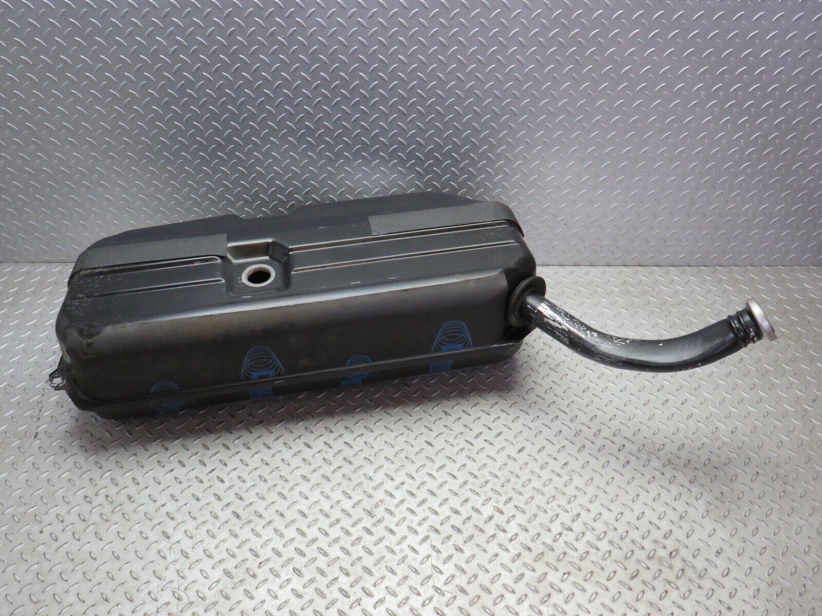 38021 Mercedes-Benz A124 320E Cabriolet Fuel Tank