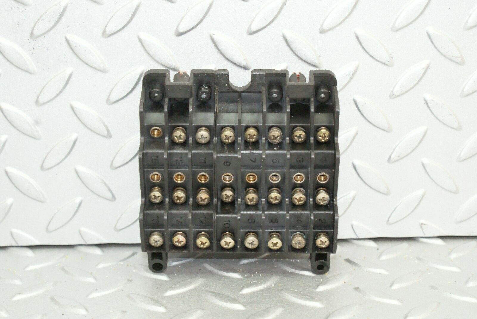 2520 Mercedes-Benz W116 350SE Fuse Box 1165400350