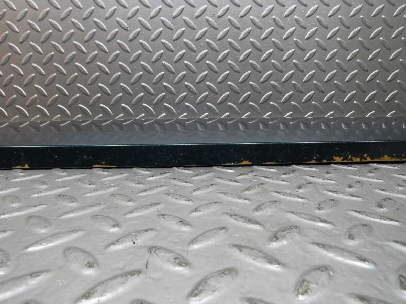 27642 Mercedes-Benz S124 300TE Wagon Front Right Door Lower Trim 1246901640