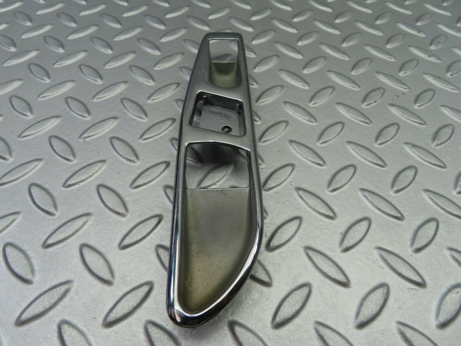 6836 Mercedes-Benz C107 350SLC Coupe Interior Door Handle Chrome Surround Left