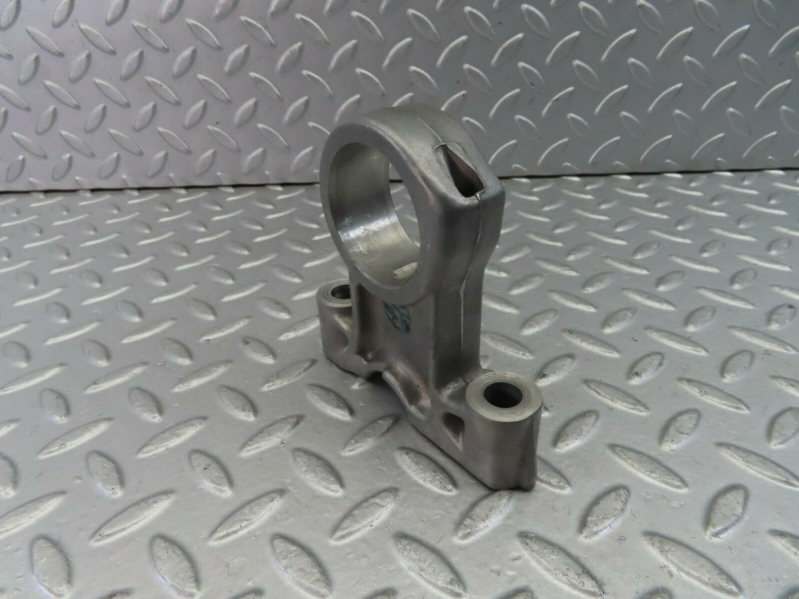 9125 Mercedes-Benz W108 Camshaft Tower Bearing 1140510016