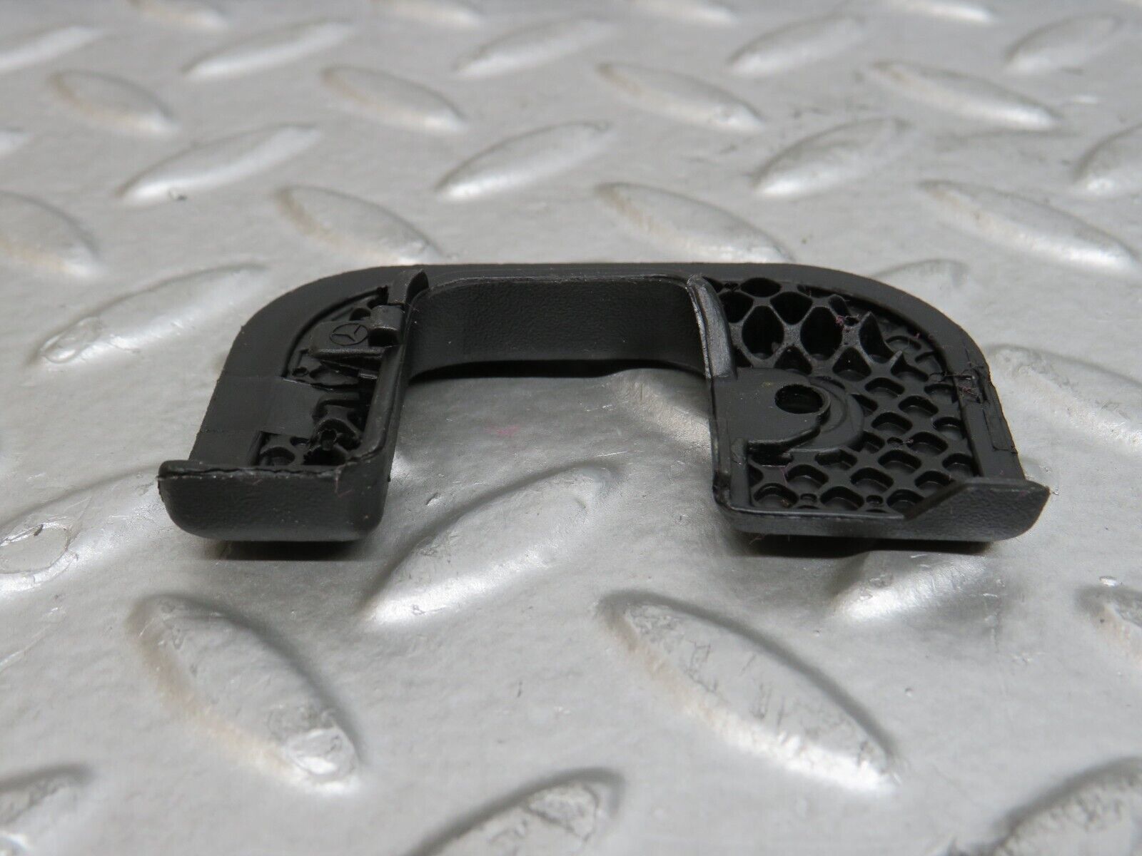 29475 Mercedes-Benz W124 230E Right Interior Door Latch Trim