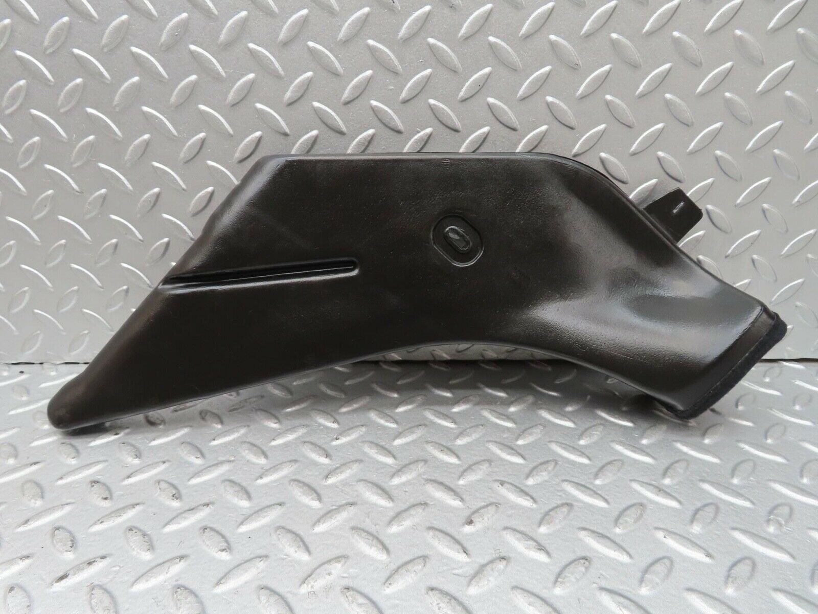 14686 Mercedes-Benz W201 190E Air Duct Heater Ventilation Right Side