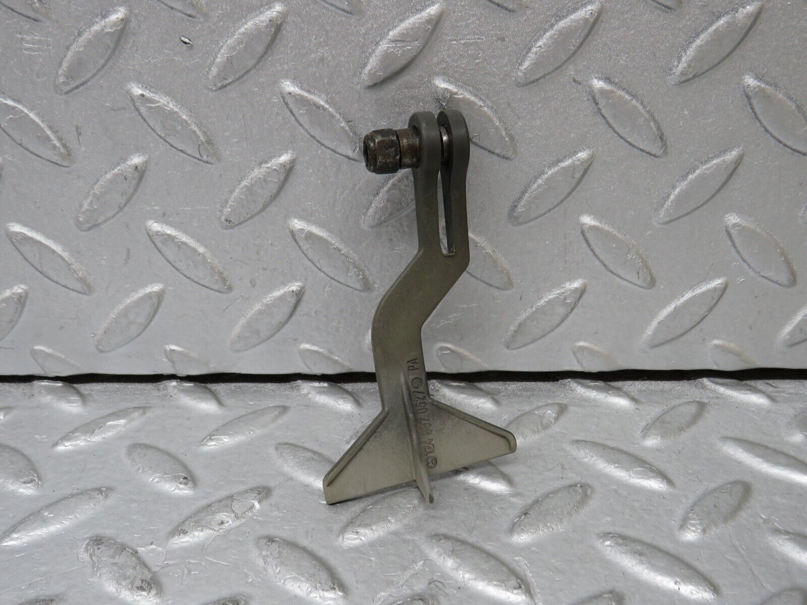 37922 Mercedes-Benz A124 320E Cabriolet Bonnet Release Pull Handle 1248870527