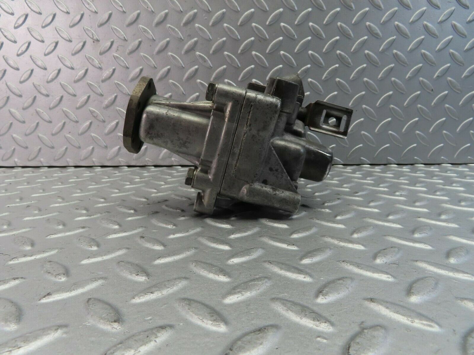 9532 Mercedes-Benz C124 300CE Coupe Power Steering Pump 1244601180