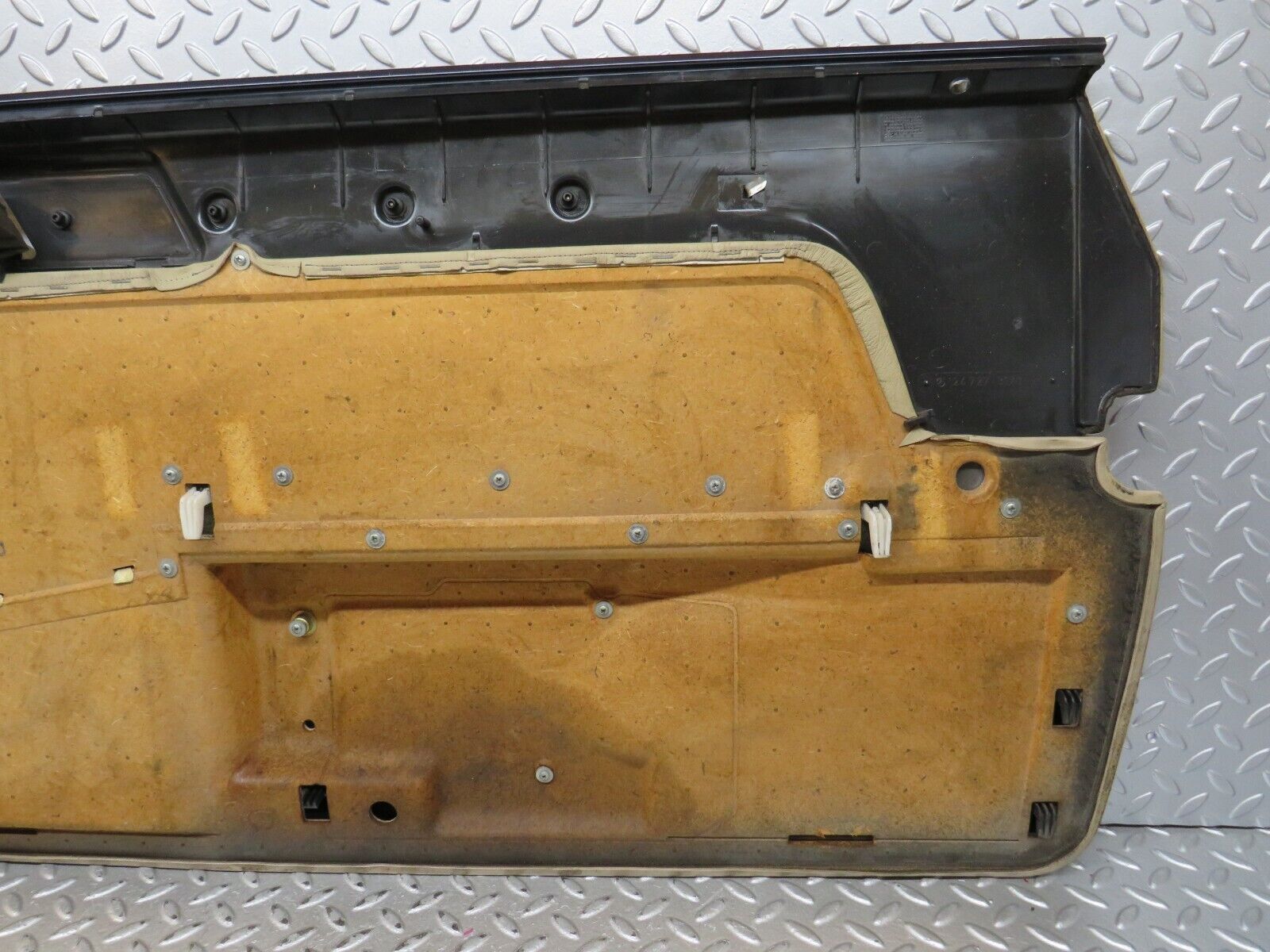 28934 Mercedes-Benz C124 320CE Front Left Door Card Beige 1247273170