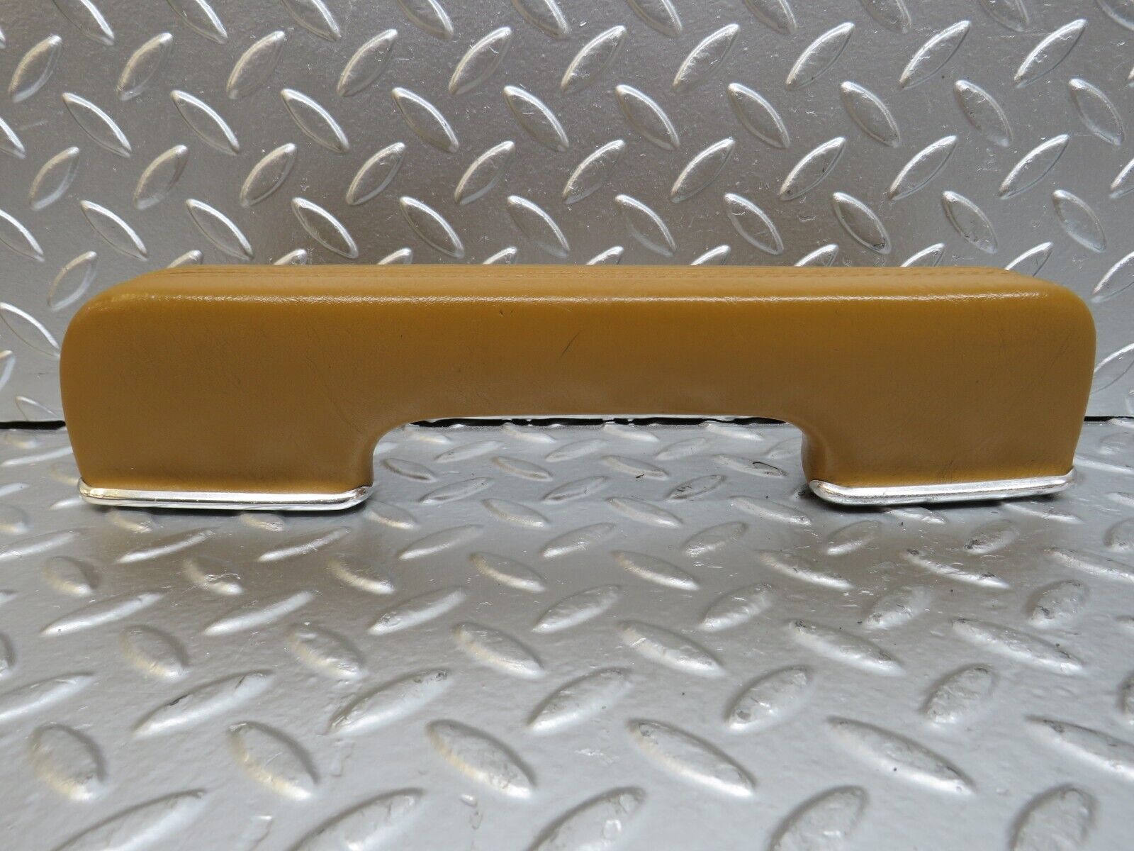 25436 Mercedes-Benz W123 200 Interior Door Handle Front Right Palomino