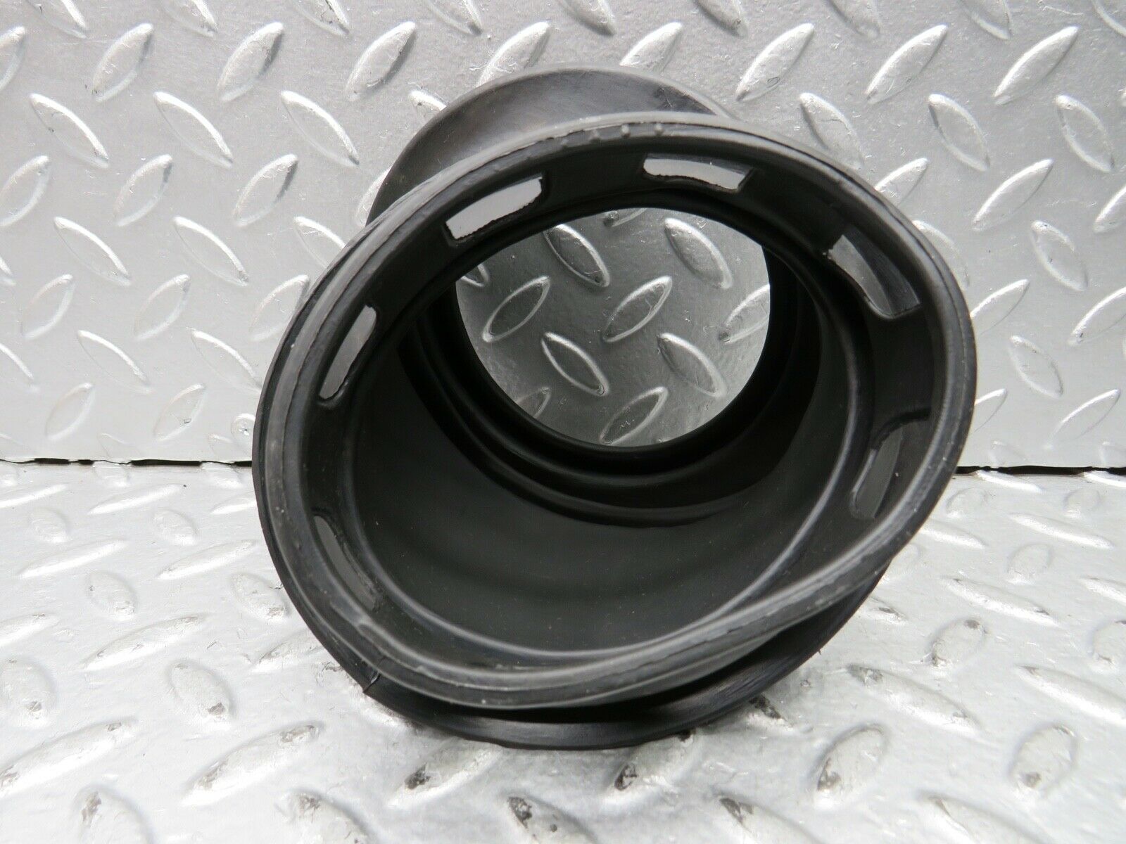 21761 Mercedes-Benz W126 300SE Fuse Box Rubber Grommet 1265450146