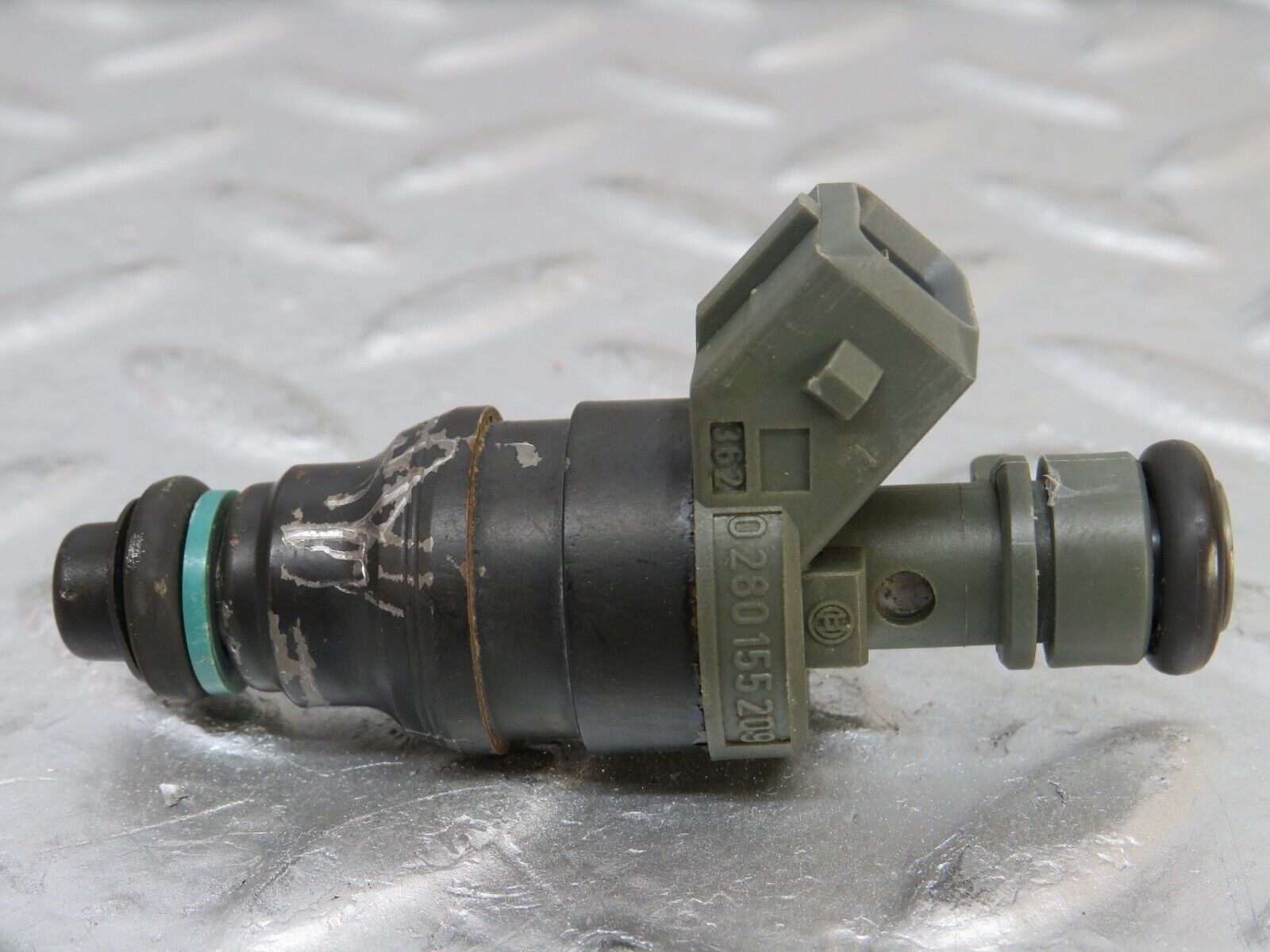 26716 Mercedes-Benz C124 220CE Coupe Fuel Injector Bosch 0000787323 0280155209