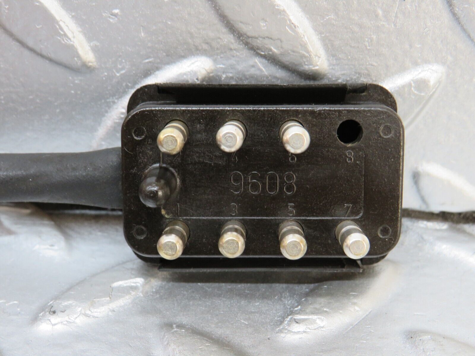 34525 Mercedes-Benz C126 380SEC Coupe Cruise Control Actuator 0015457532