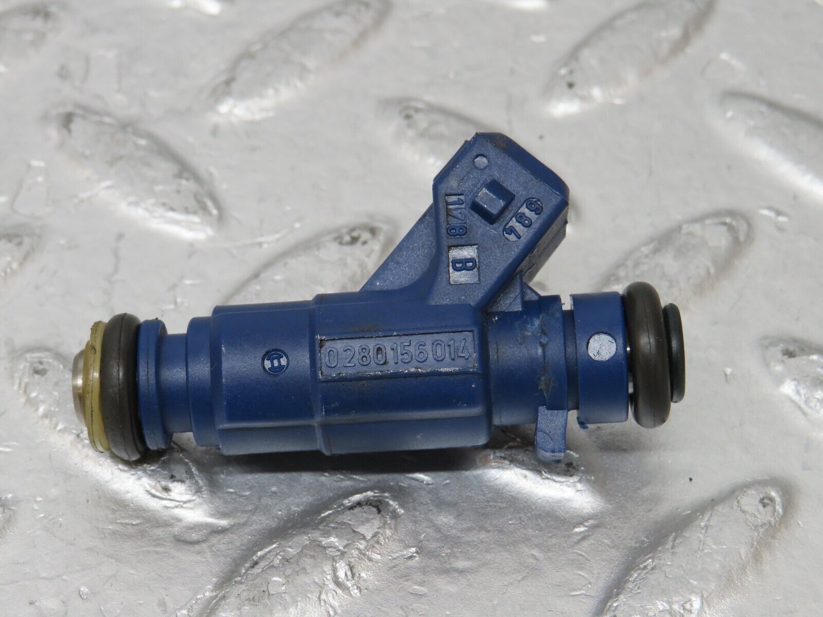 34953 Mercedes-Benz W210 320E Fuel Injector Bosch 0280156014