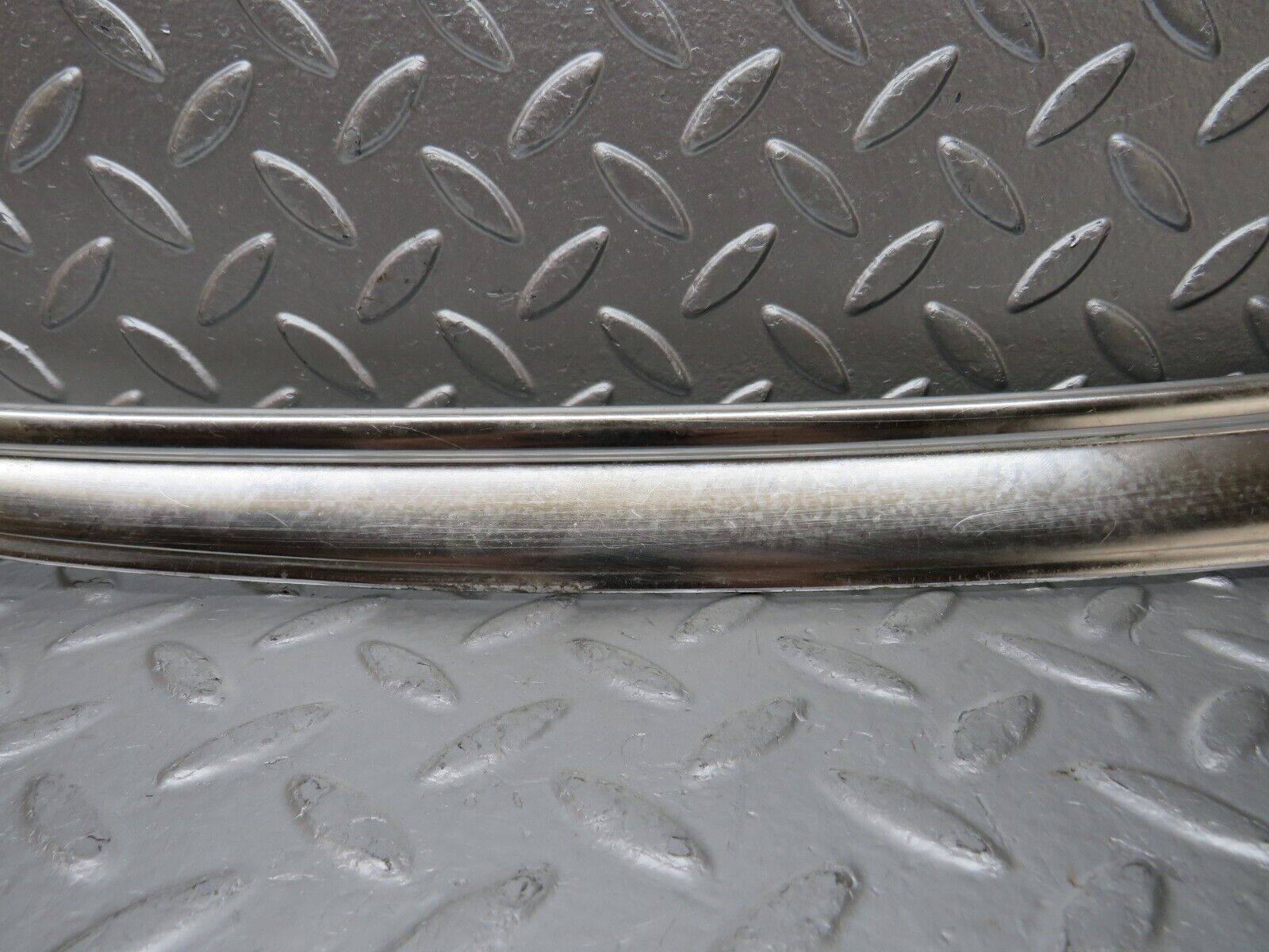 25588 Mercedes-Benz W123 200 C Pillar Exterior Chrome Trim Right Side