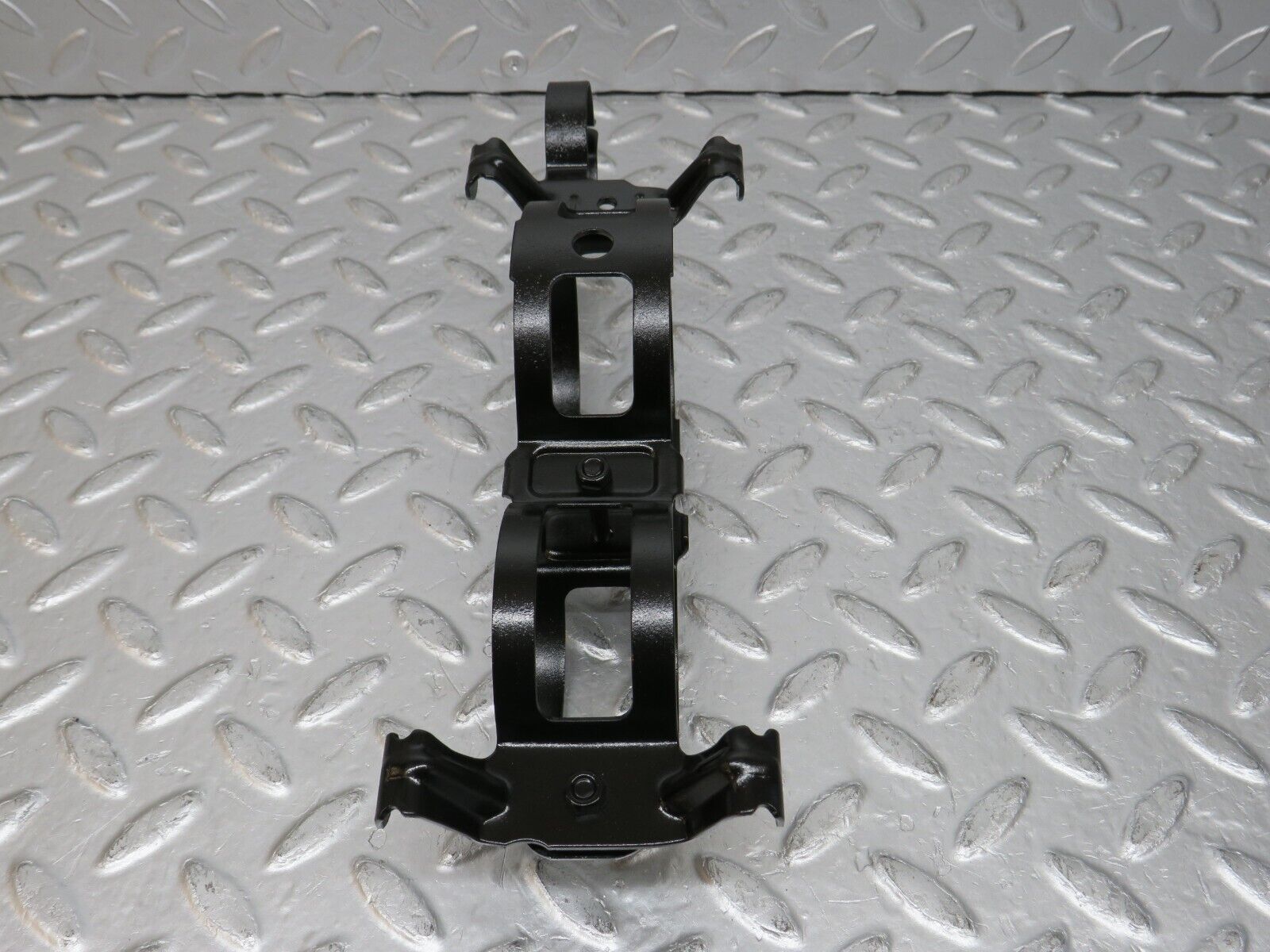 32535 Mercedes-Benz S124 300TE Wagon Fuel Pump Fuel Filter Bracket Holder