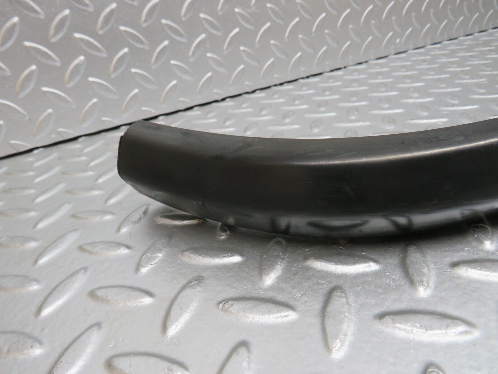 32217 Mercedes-Benz W123 230E Rear Bumper Rubber