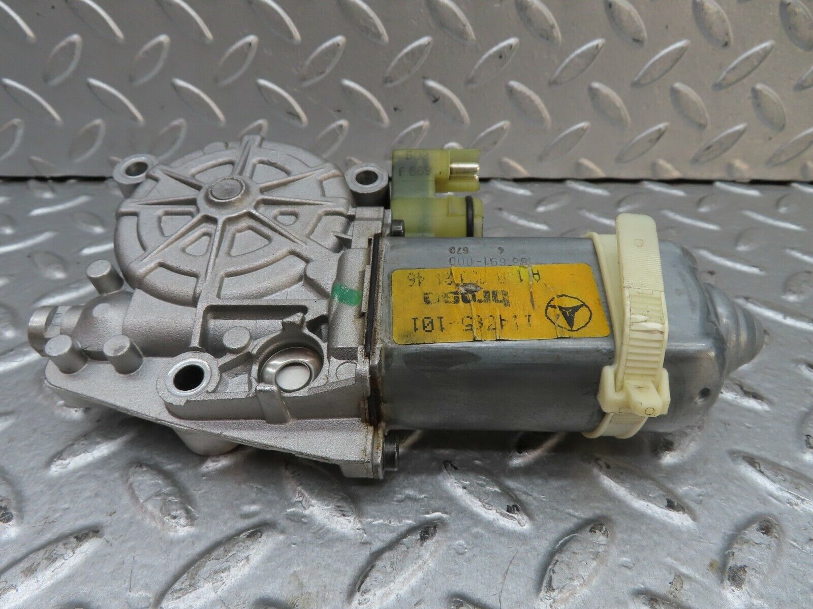 19360 Mercedes-Benz C140 CL420 Coupe Left Window Regulator Motor 1407202146