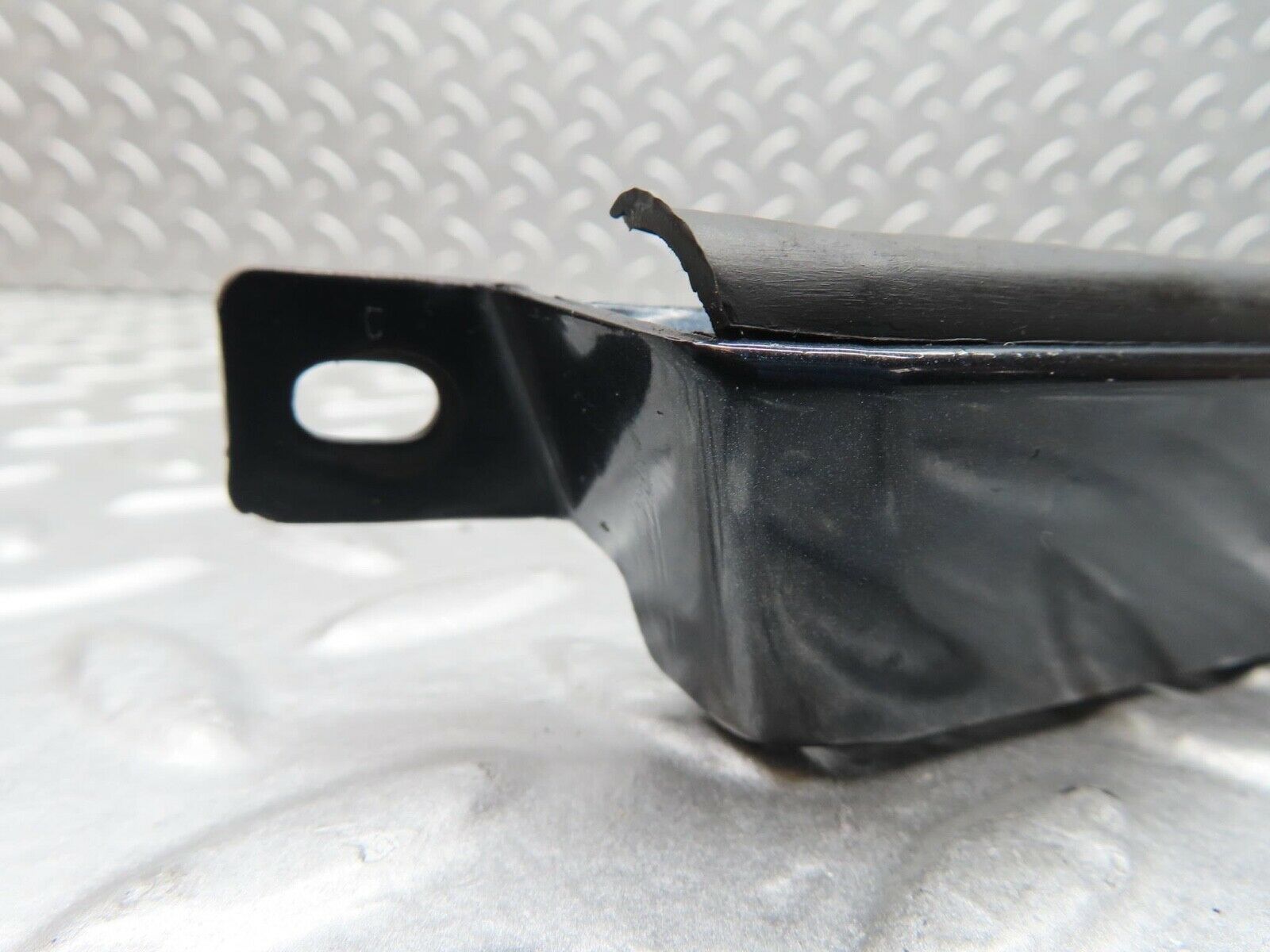 14994 Mercedes-Benz W140 S320 Headlight Lower Trim Right Side 1408260477