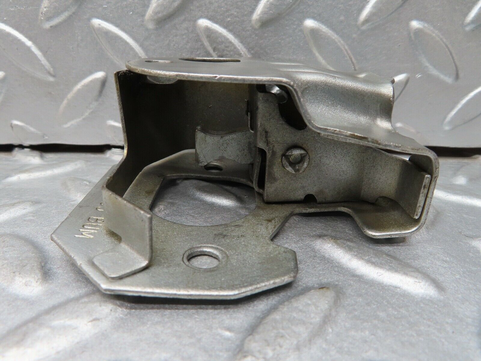 17009 Mercedes-Benz C123 280CE Coupe Trunk Lock 0007500185