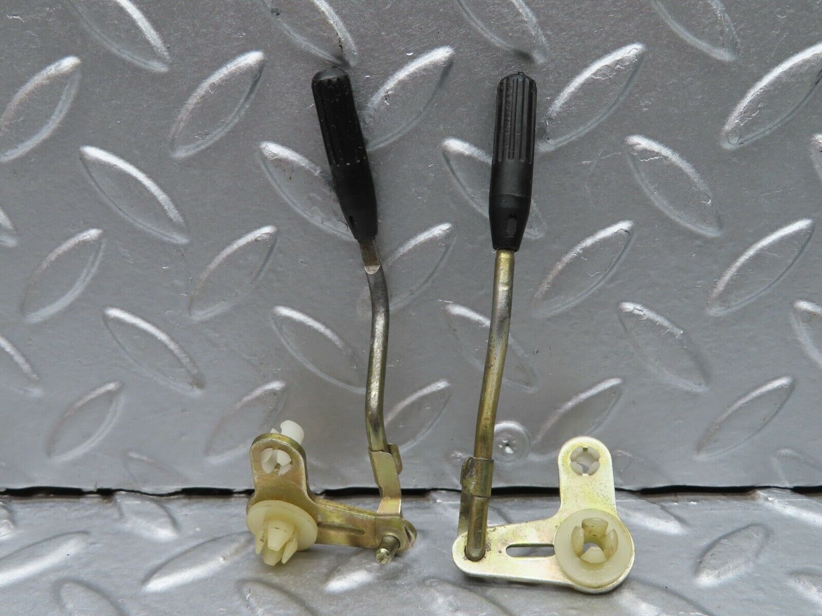 21059 Mercedes-Benz W123 230E Rear Door Lock Knob Pair