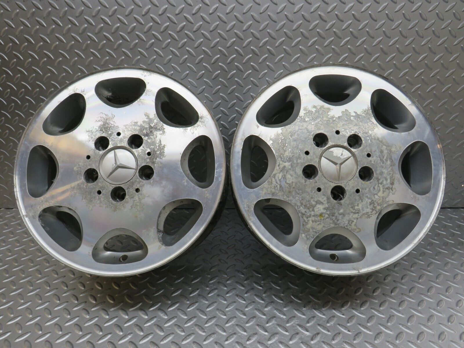 35882 Mercedes-Benz Alloy Wheel Set 7Jx15 H2 ET41 1244011902