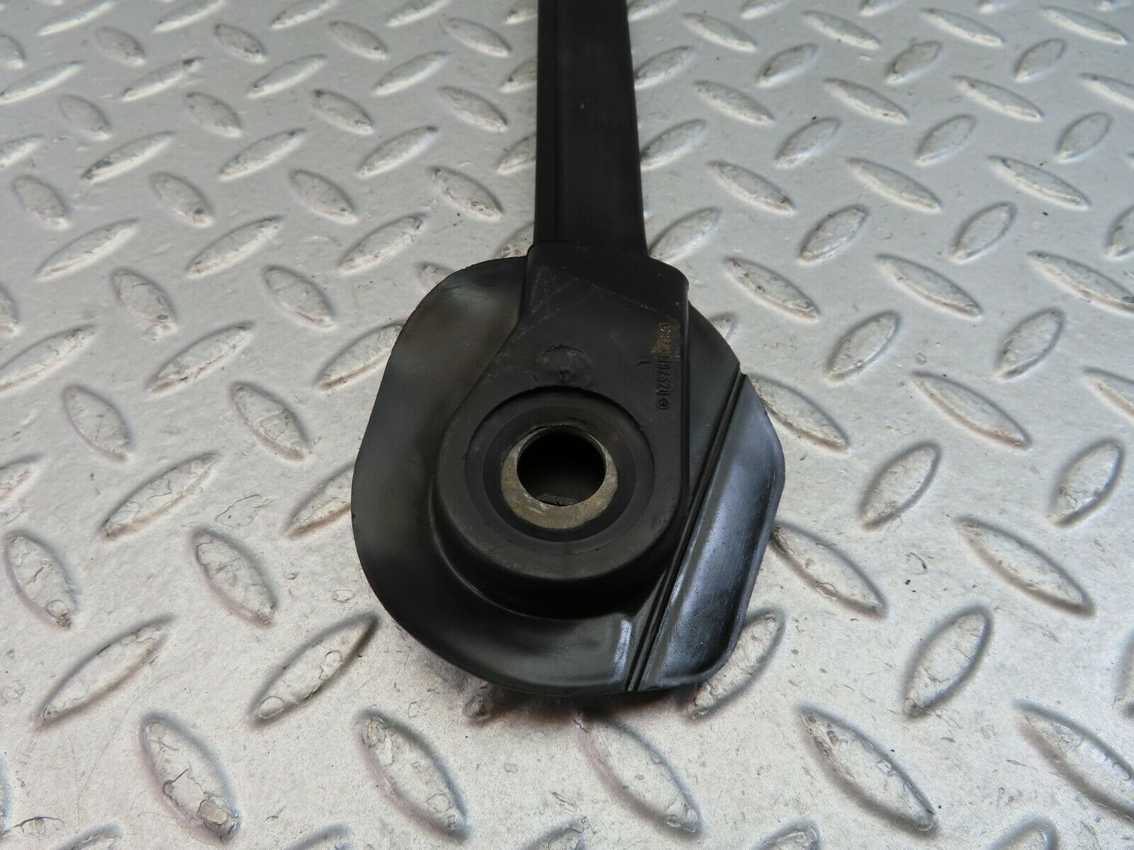 9621 Mercedes-Benz C123 280CE Coupe Left Seat Belt Runner 1239192520