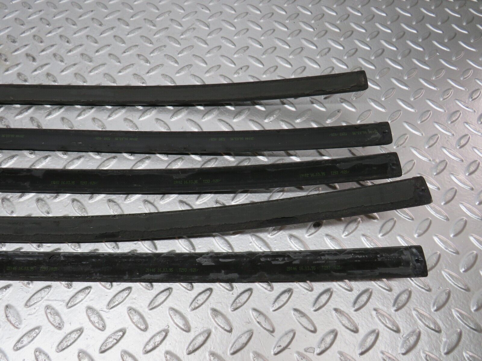 27842 Mercedes-Benz S124 300TE Wagon Roof Cladding Set