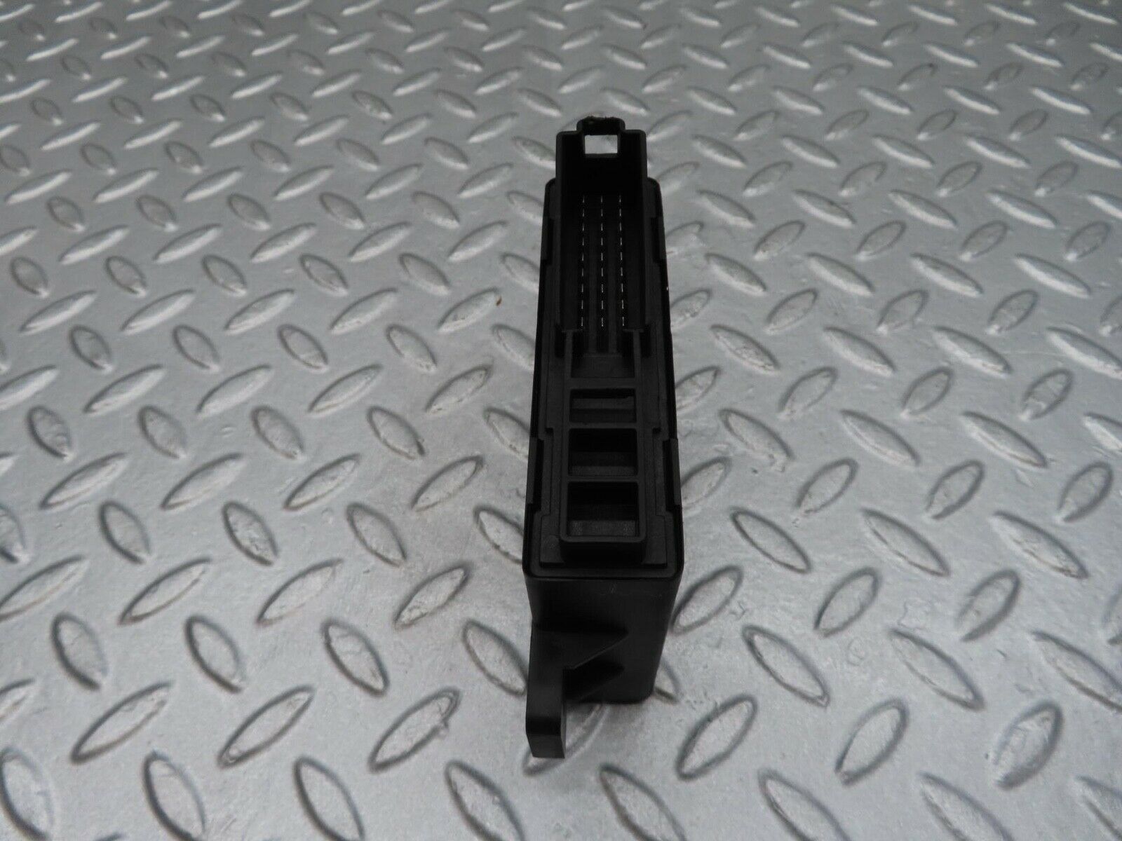 11900 Mercedes-Benz R129 300SL Coupe Infrared Alarm Control Module