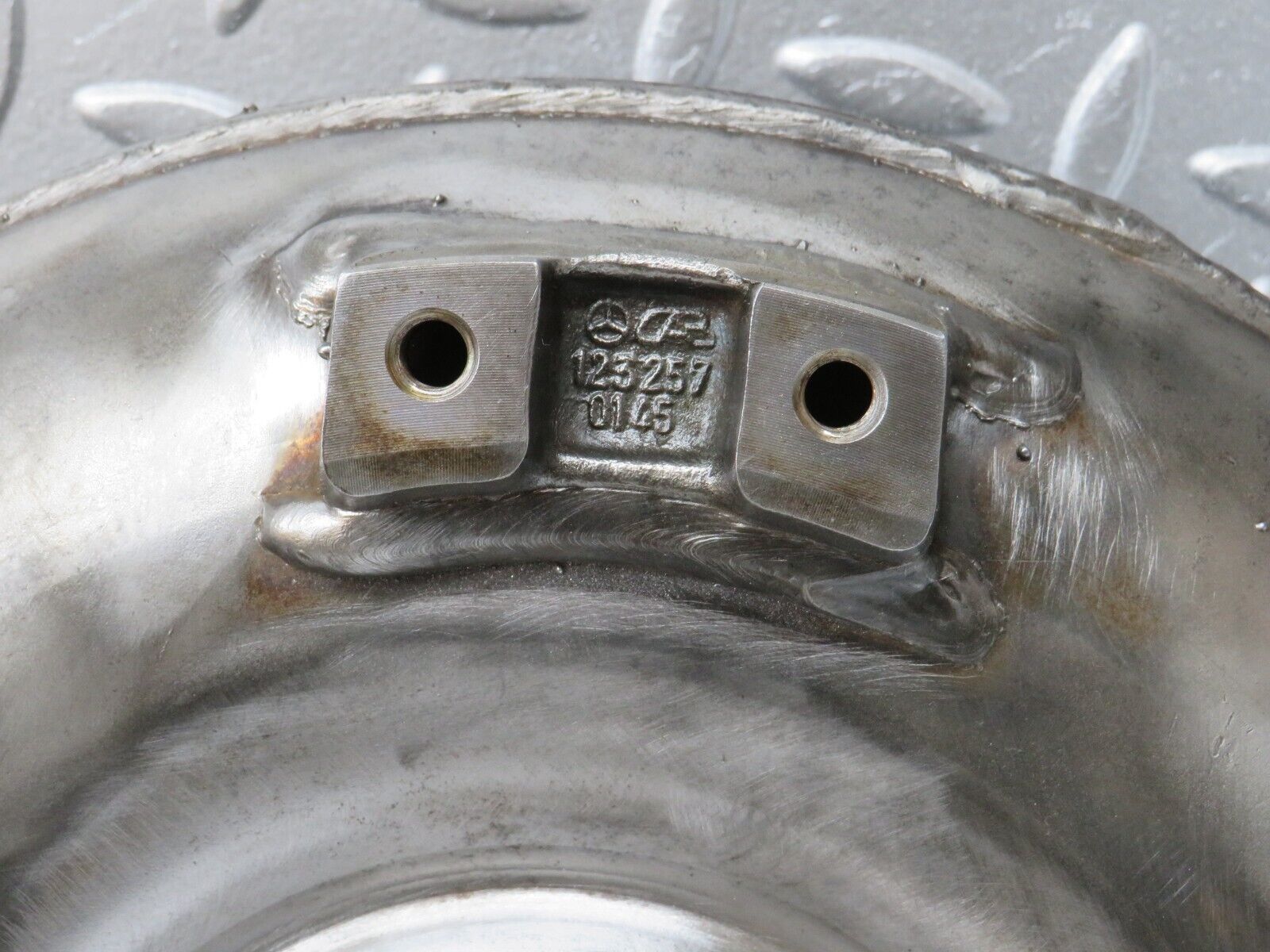 32693 Mercedes-Benz S124 300TE Wagon Torque Converter 1262500902