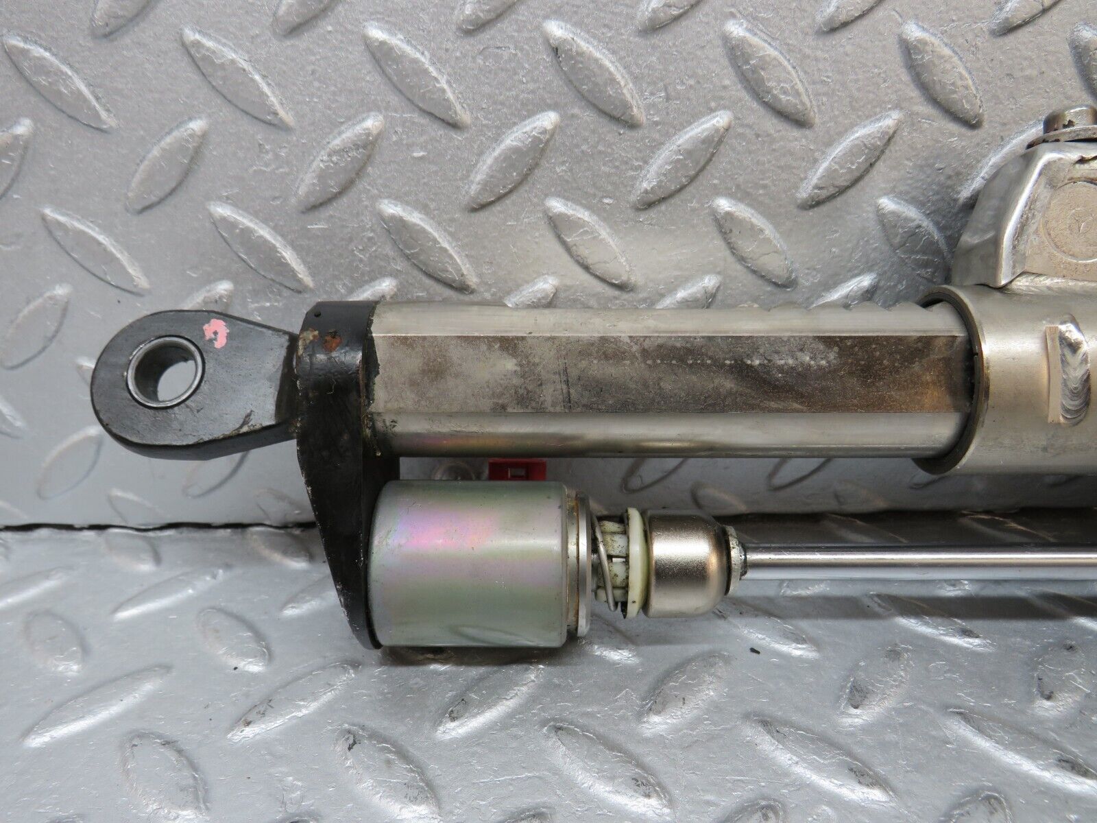 38501 Mercedes-Benz R129 280SL Coupe Roll Bar Hydraulic Cylinder Right 1298600435